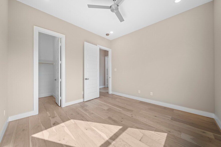 More Photos Of 2632 Paul Quinn St, Houston Apartments For Sale