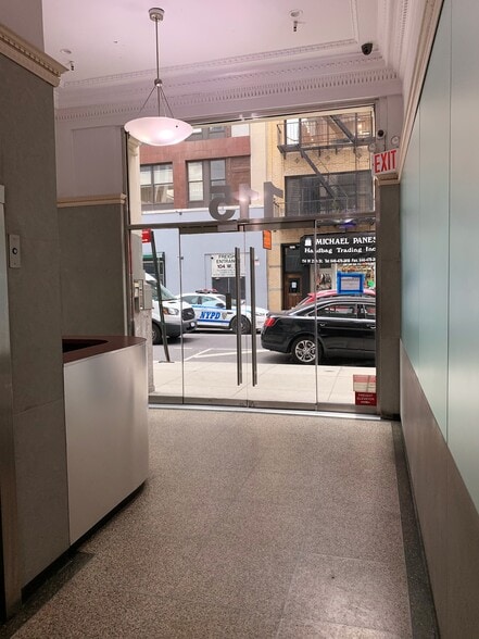 More Photos Of 115 W 29th St, New York Loft Creative Space For Sale