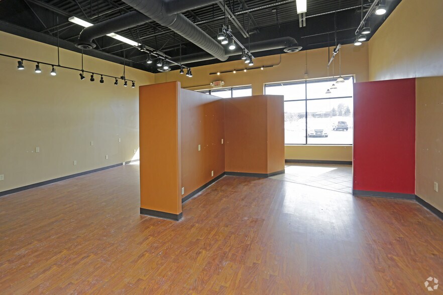 More Photos Of 1574 NW 154th Ave, Andover Unknown For Lease