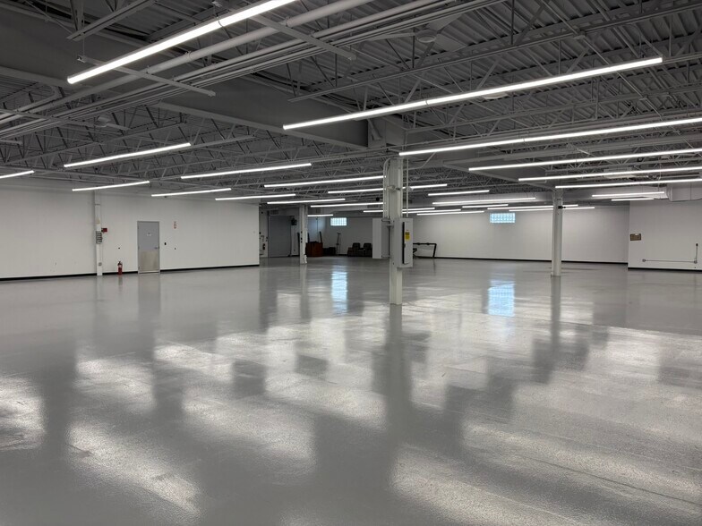 More Photos Of 195 Dupont Dr, Providence Manufacturing For Lease