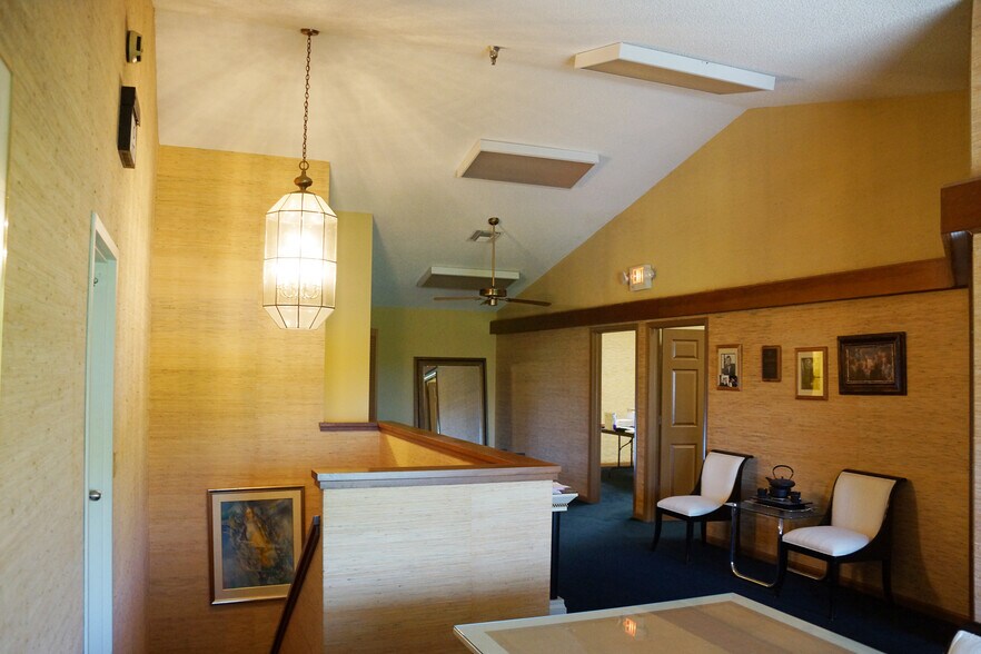 More Photos Of 400 Executive Center Dr, West Palm Beach Medical For Sale