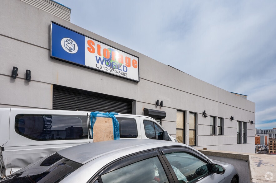 More Photos Of 305 E 182nd St, Bronx Light Manufacturing For Sale