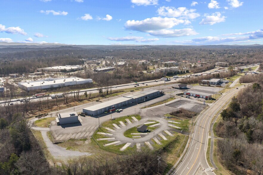 More Photos Of 812 Herron Rd, Knoxville Unknown For Lease