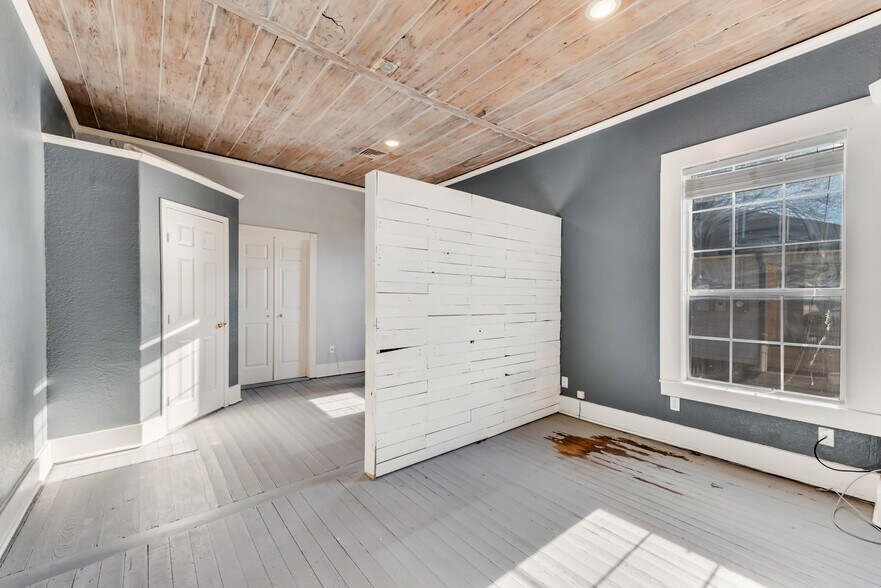 More Photos Of 1271 S State Highway 205, Rockwall Office Residential For Lease