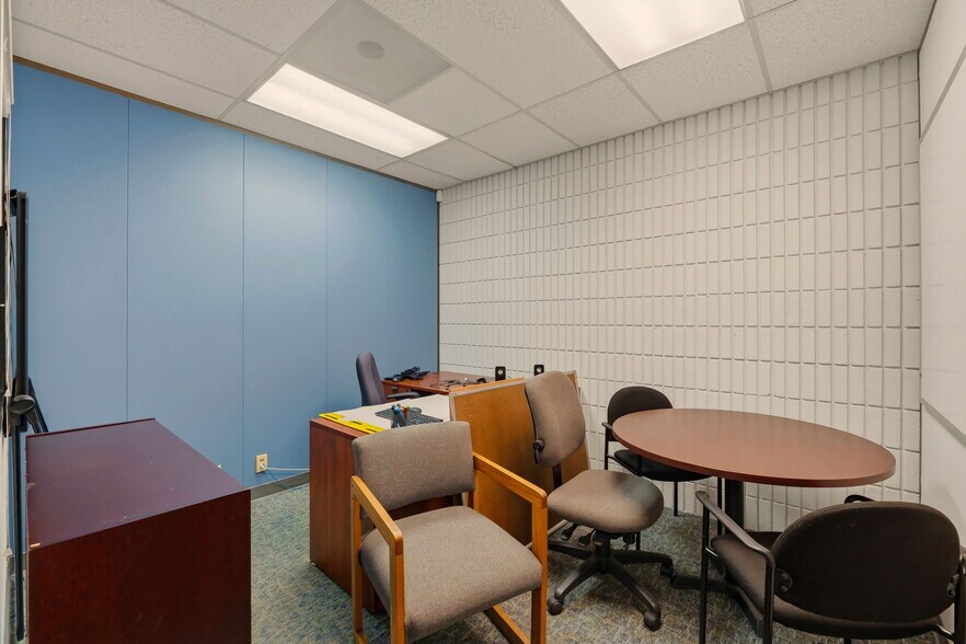 More Photos Of 992 S De Anza Blvd, San Jose Office For Lease