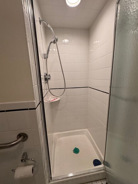 More Photos Of 388-390 Commonwealth ave, Boston Office For Lease