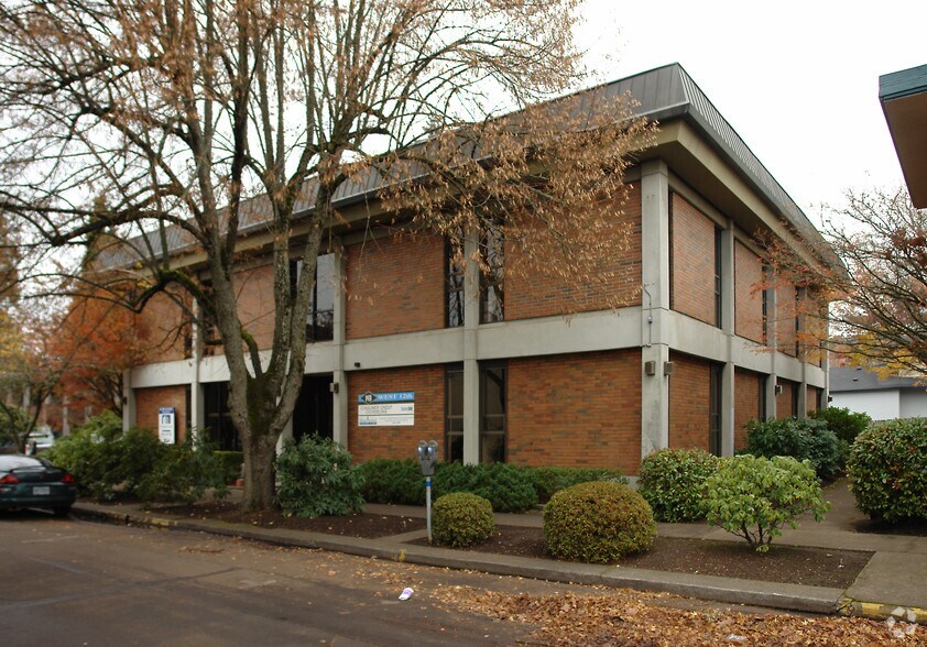 More Photos Of 149 W 12th Ave, Eugene Office For Sale