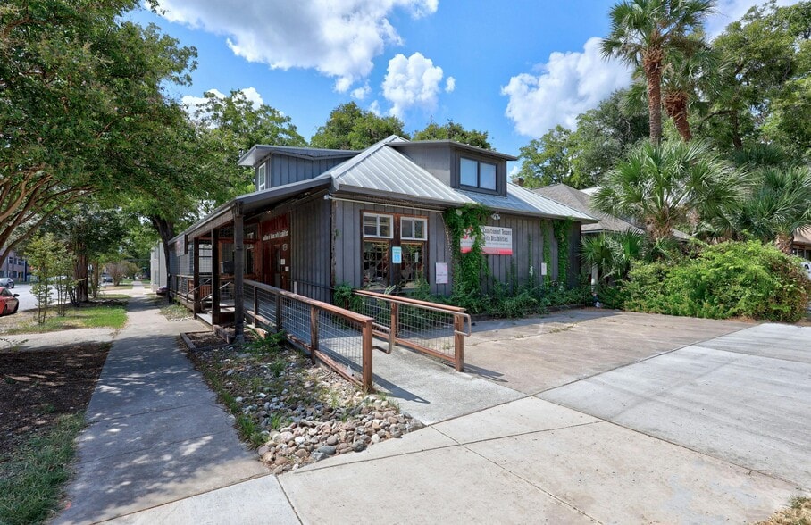 More Photos Of 1716 San Antonio St, Austin Loft Creative Space For Sale