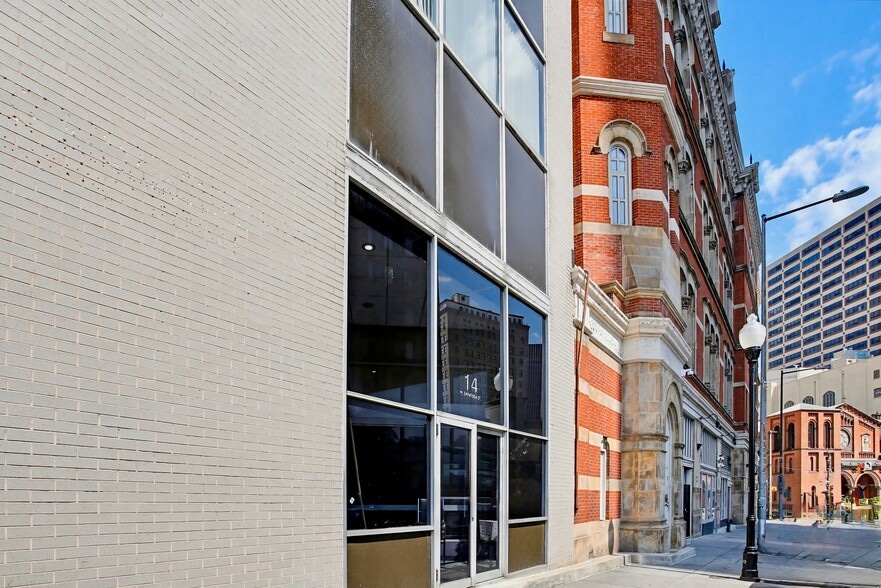 More Photos Of 14 W Saratoga St, Baltimore Office For Sale