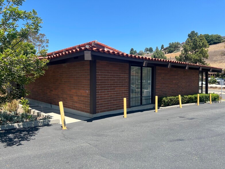 More Photos Of 811-897 Silver Spur Rd, Rolling Hills Estates Unknown For Lease