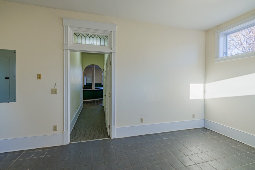 More Photos Of 218 Gay St, Erwin Loft Creative Space For Sale
