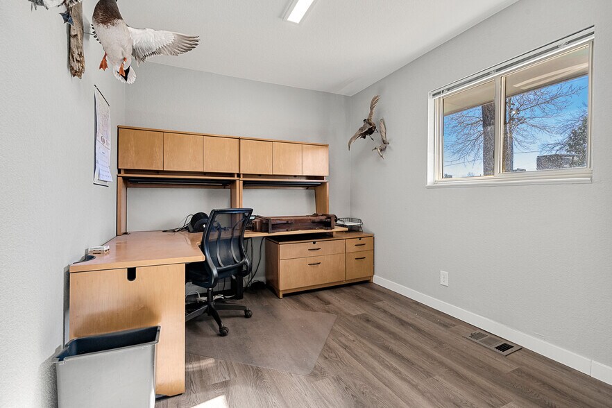 More Photos Of 505 Jerry St, Castle Rock Office For Sale
