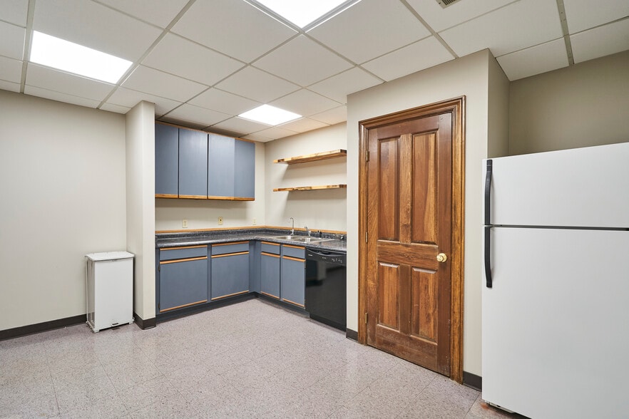 More Photos Of 1920 Georgetown Rd, Hudson Medical For Lease