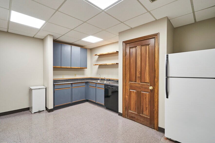 More Photos Of 1920 Georgetown Rd, Hudson Medical For Sale