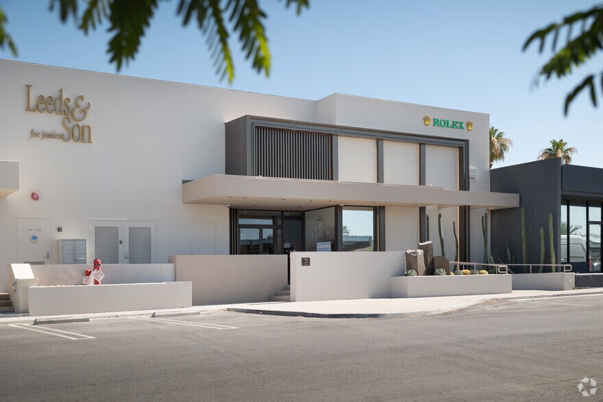 More Photos Of 73670-73680 El Paseo, Palm Desert Storefront For Sale