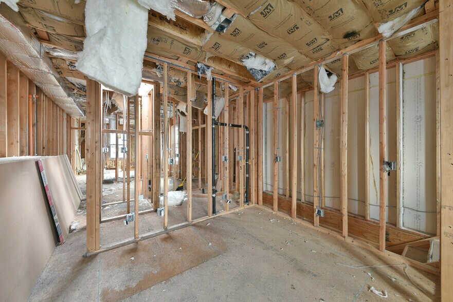 More Photos Of 1808 Frankford Ave, Philadelphia Storefront Retail Residential For Sale