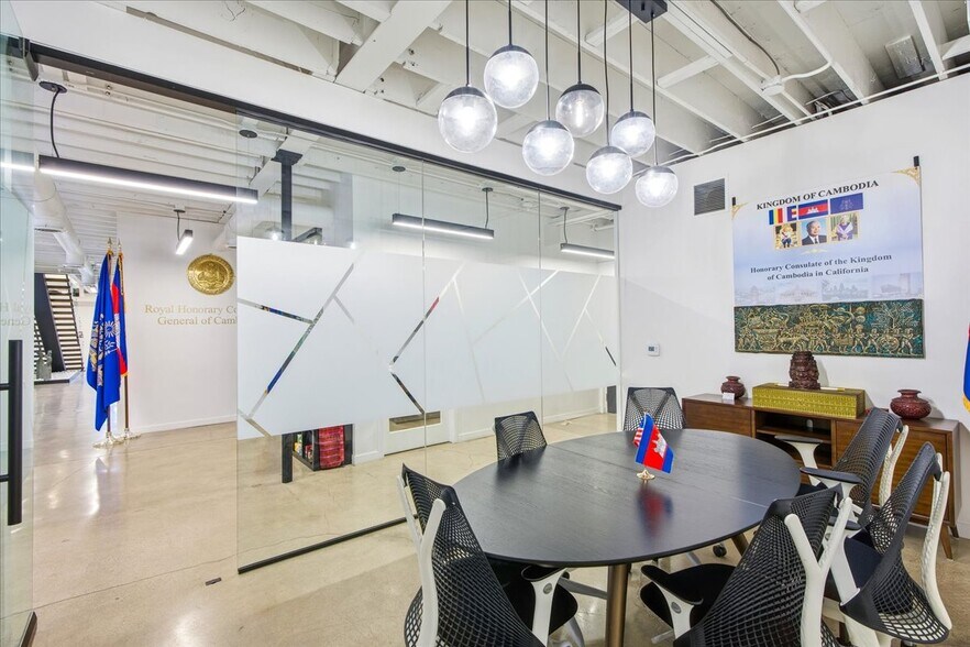 More Photos Of 3444 E Anaheim St, Long Beach Office For Sale