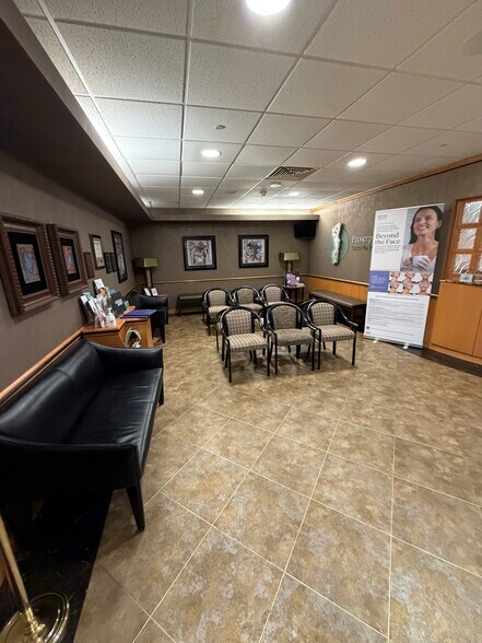 More Photos Of 2603 Keiser Blvd, Reading Hospital For Lease