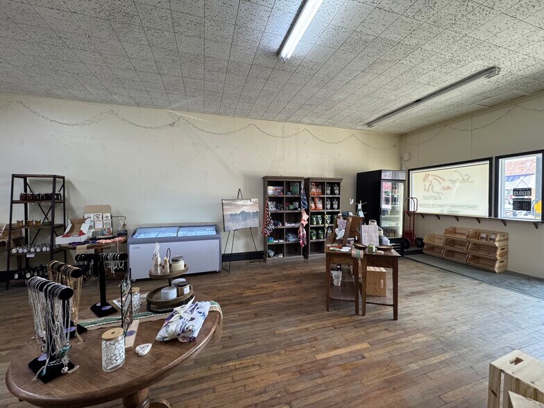 More Photos Of 87 S Main St, Keenesburg Storefront For Sale