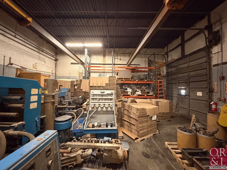 More Photos Of 815 N Mountain Rd, Newington Manufacturing For Sale