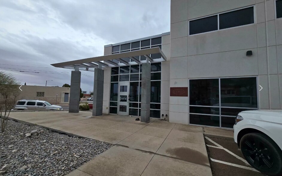 More Photos Of 1919 E Rio Grande Ave, El Paso Office For Sale