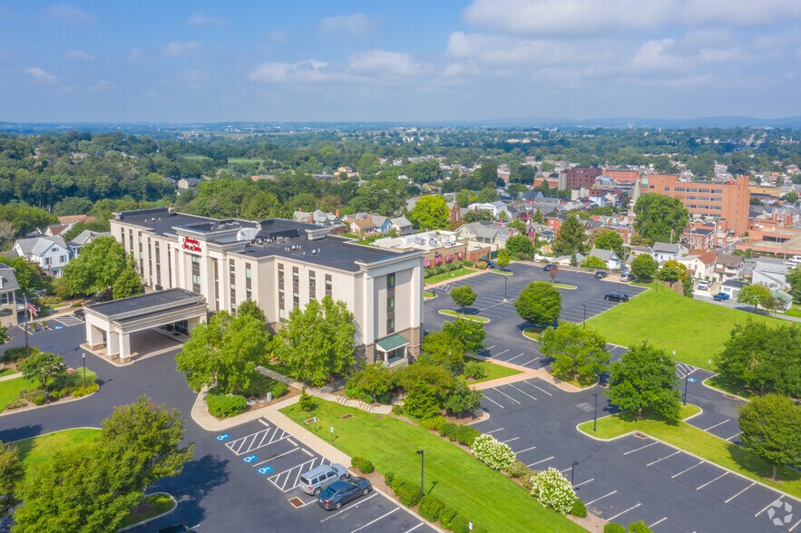 More Photos Of 380 E Main St, Ephrata Hotel For Sale