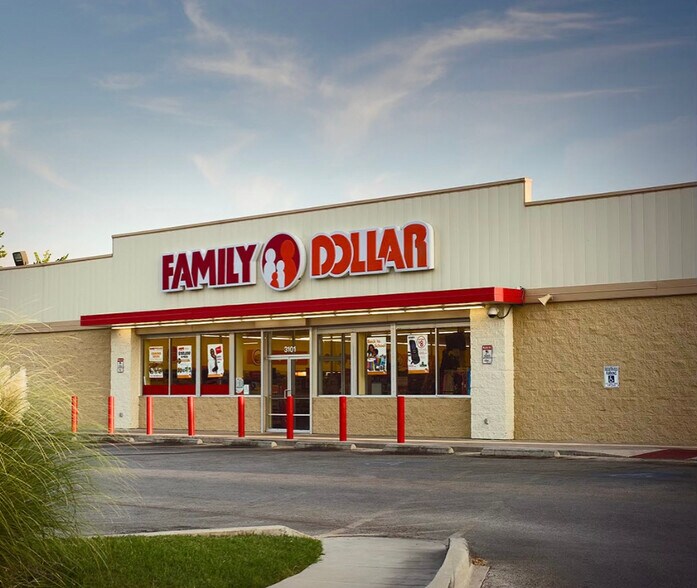 Primary Photo Of 1309 Pine Ave, Niagara Falls Freestanding For Lease