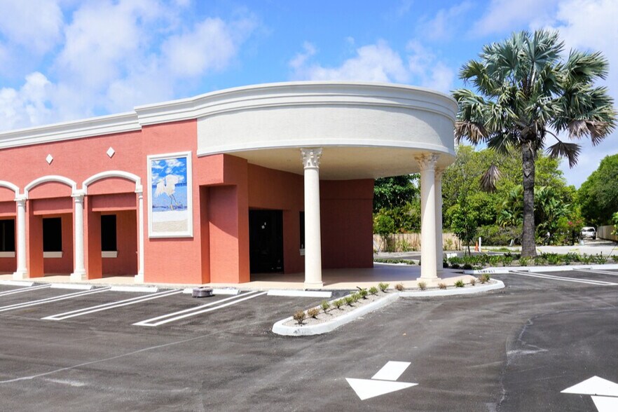 More Photos Of 2923 S Federal Hwy, Boynton Beach General Retail For Lease