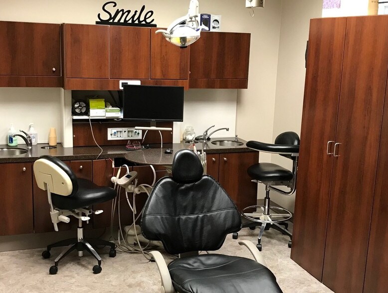 More Photos Of 1020 W Ralph Hall Pky, Rockwall Medical For Lease