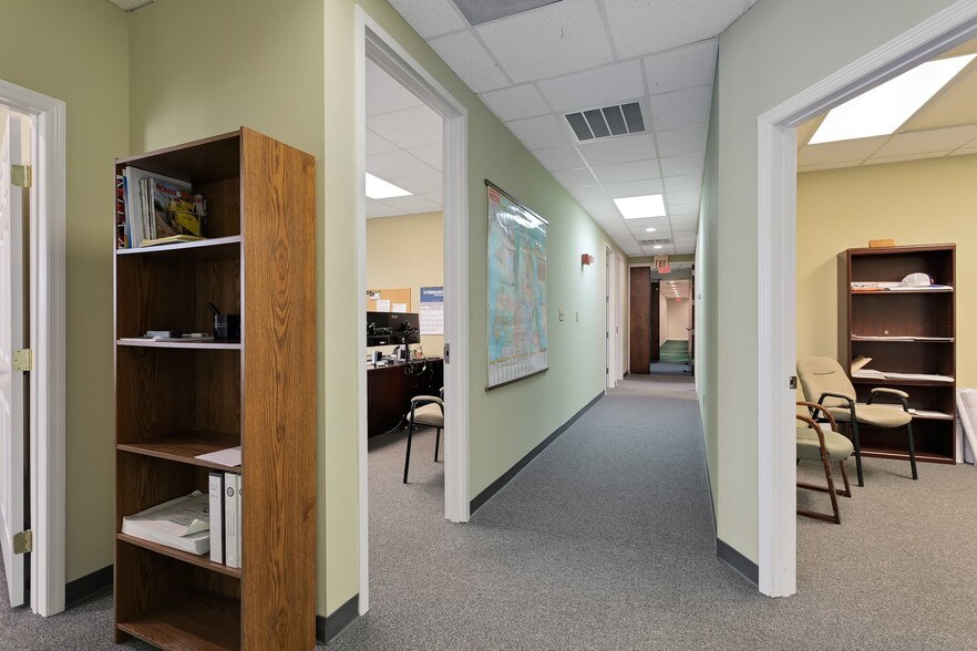 More Photos Of 1920 Boothe Cir, Longwood Office For Lease