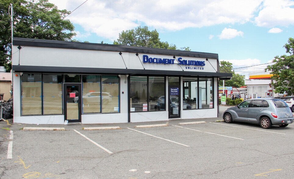 More Photos Of 72-76 Route 59, Spring Valley Freestanding For Lease