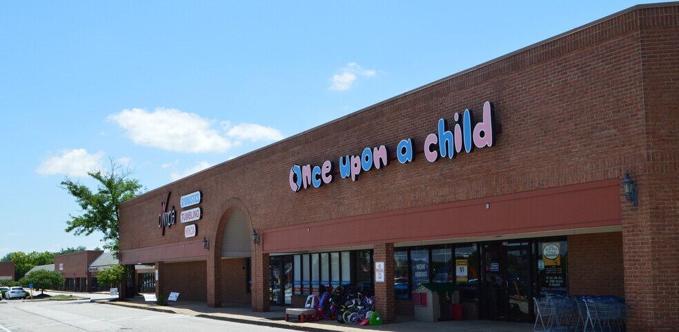 More Photos Of 200-288 Mid Rivers Ctr, Saint Peters General Retail For Lease