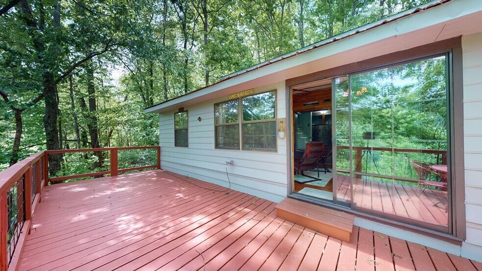 More Photos Of 8045 Sarah Thomas Rd, Silver Point Specialty For Sale