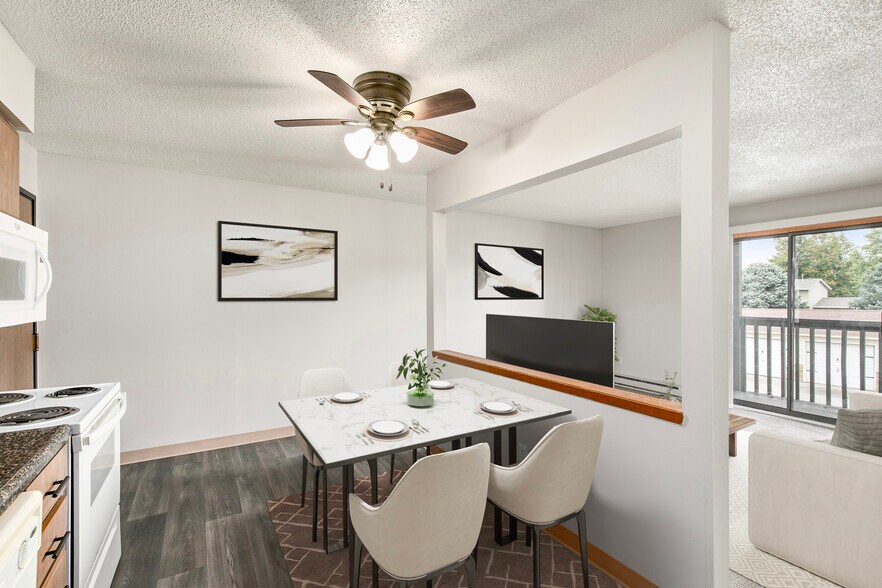 More Photos Of 100-112 5th Ave NW, Altoona Apartments For Sale