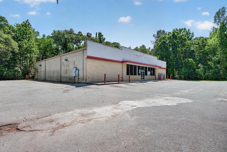 More Photos Of 13995 Broxton Bridge rd, Ehrhardt General Retail For Sale