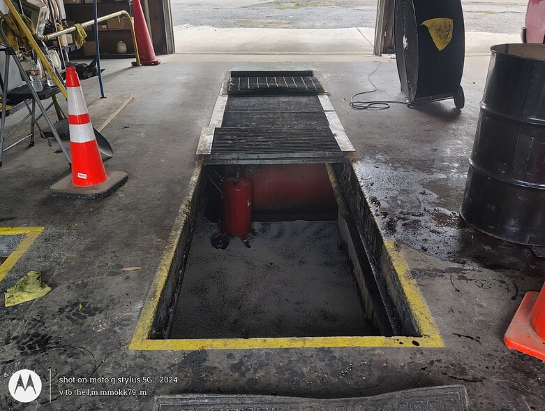 More Photos Of 35457 US Highway 96 S, Buna Industrial For Sale