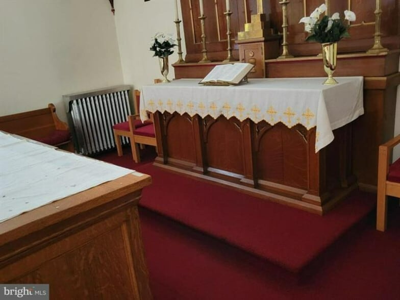 More Photos Of 120 W 4th St, Mount Carmel Religious Facility For Sale