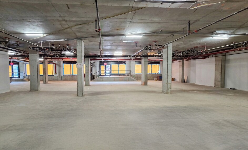 More Photos Of 40 Bruckner Blvd, Bronx Apartments For Lease