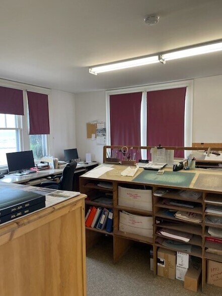 More Photos Of 23 3rd Ave ave, Burns Lake Office For Sale