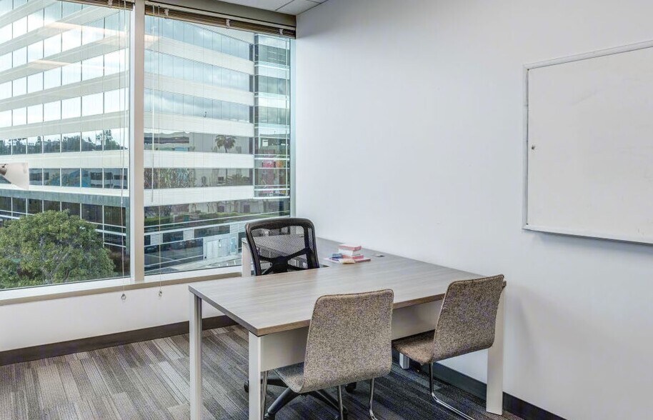 More Photos Of 6060 Center Dr, Los Angeles Office For Lease