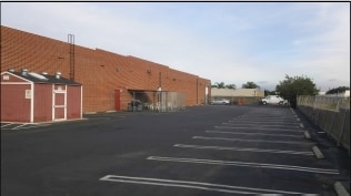 More Photos Of 9600 Lurline Ave, Chatsworth Warehouse For Sale