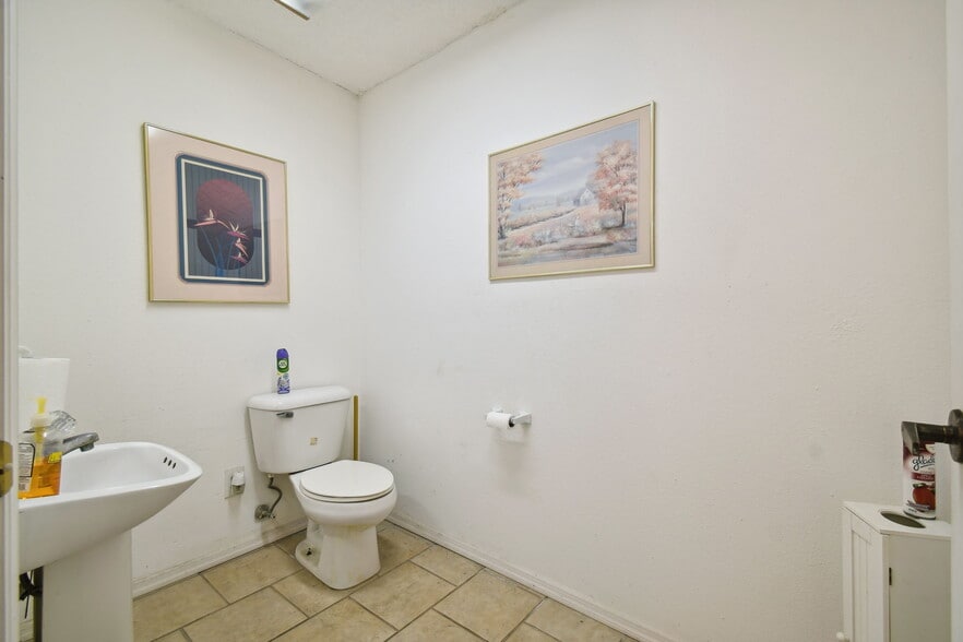 More Photos Of 5146 Marine Pky, New Port Richey Storefront Retail Office For Sale