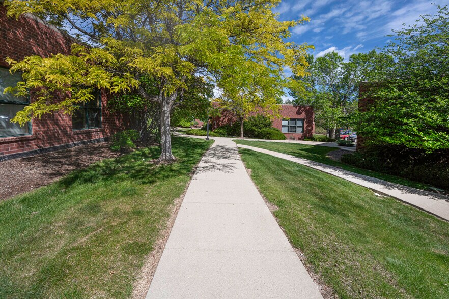 More Photos Of 88 Inverness Cir E, Englewood Office For Lease
