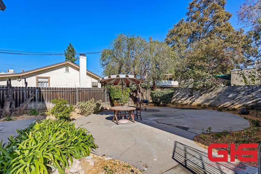 More Photos Of 521 E Live Oak Ave, Arcadia Apartments For Sale