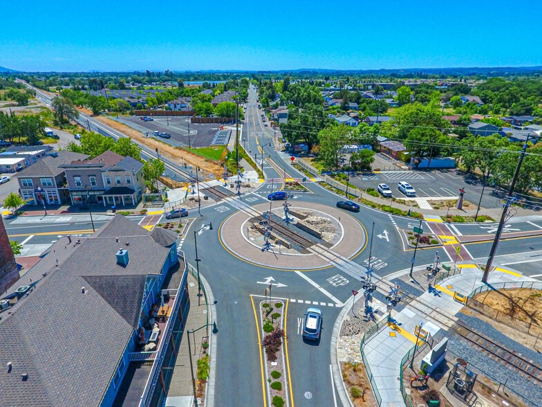 More Photos Of 148 Johnson St, Windsor General Retail For Sale