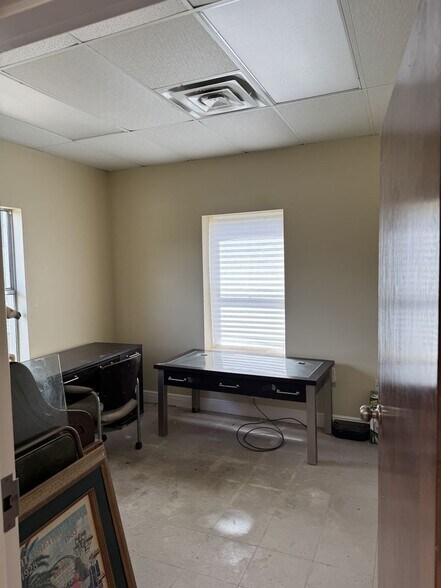 More Photos Of 1721 General Collins Ave, New Orleans Specialty For Sale