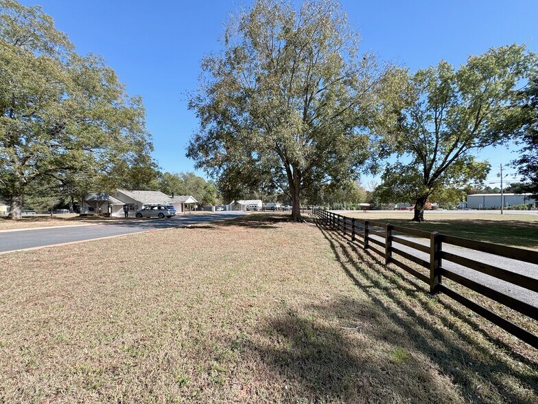 More Photos Of 1535 Dahlonega Highway, Cumming Office Residential For Sale