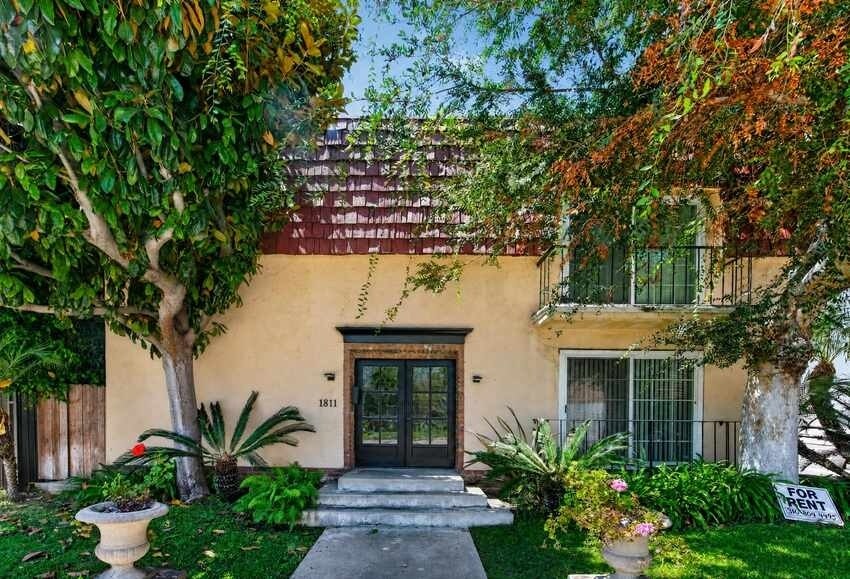 Primary Photo Of 1811 PARNELL AV, Los Angeles Apartments For Sale
