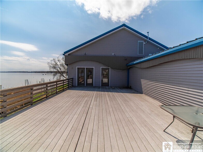 More Photos Of 188 S Erie St, Mayville Restaurant For Lease