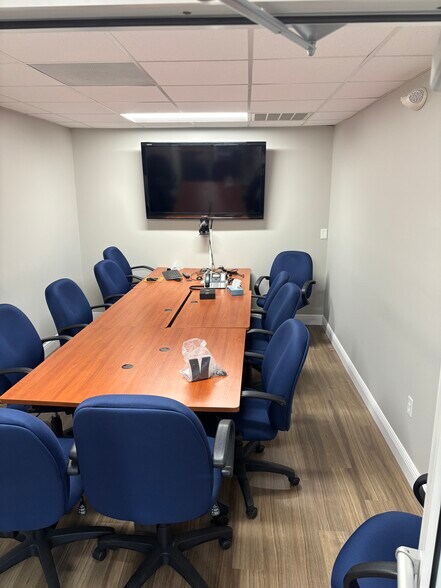 More Photos Of 6220 Manatee Ave W, Bradenton Medical For Sale